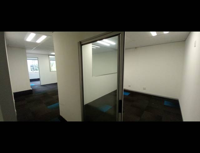 588M² OFFICE TO LET IN WOODMEAD